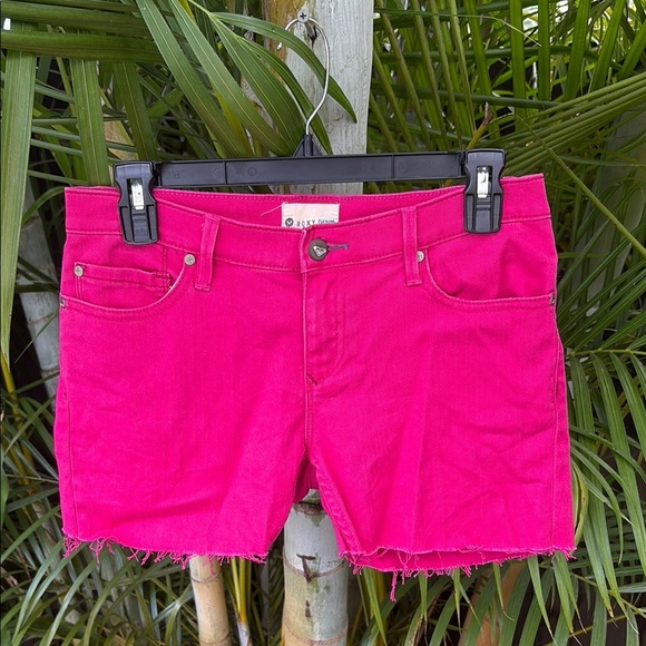 ROXY Magenta Cut Off Denim Shorts size 26 - Picture 1 of 8
